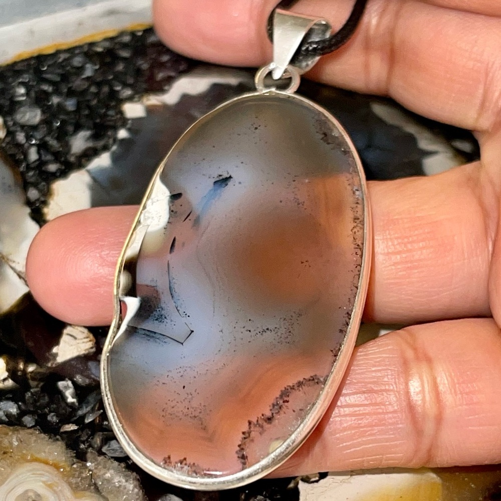 Montana Fire Agate Pendant 3”